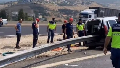 Bariyerlere Ok Gibi Saplandı 2 Kişi Hayatını Kaybetti