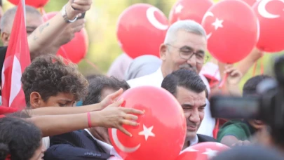 “O Geceyi Unutma, Bir Umut Uçur” Etkinliğiyle 15 Temmuz Ruhu Gökyüzüne Taşındı
