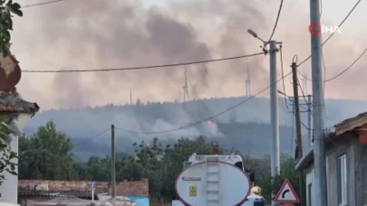 Orman Yangını Günün Aydınlanmasıyla Havadan Görüntülendi