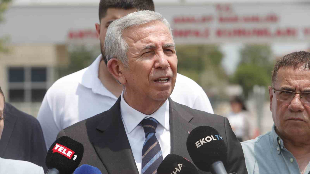 Mansur Yavaş, Başkan Böcek’i Ziyaret Etti