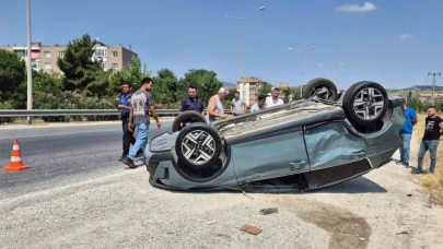 İki Aracın Çarpıştığı Kazada 2 Kişi Yaralandı
