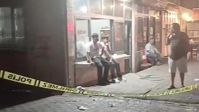 Sokak Ortasında Bıçaklı Saldırı!
