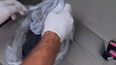 Durdurulan Bir Araçta 3 Ruhsatsız Tabanca Ele Geçirildi