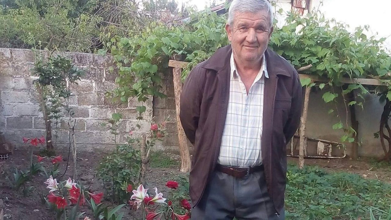 Devrilen Traktörün Altında Kalan Sürücü Öldü