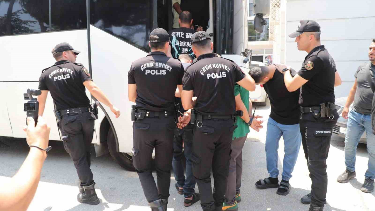 Restoranda Müzik Kavgasının Şüphelileri Tutuklandı