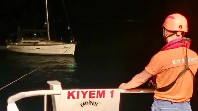 Makine Arızası Yapan Tekne Yedeklenerek Çekildi