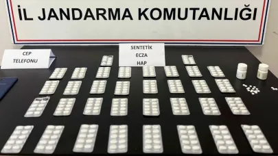 353 Sentetik Ecza Hap Ele Geçirildi