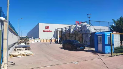 Tabela Üretim Fabrikasında Patlama: Yaralılar Var