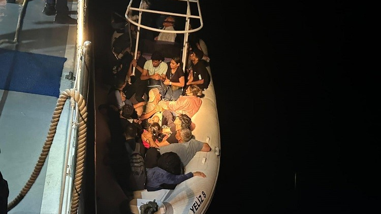 27 Düzensiz Göçmen Yakalandı
