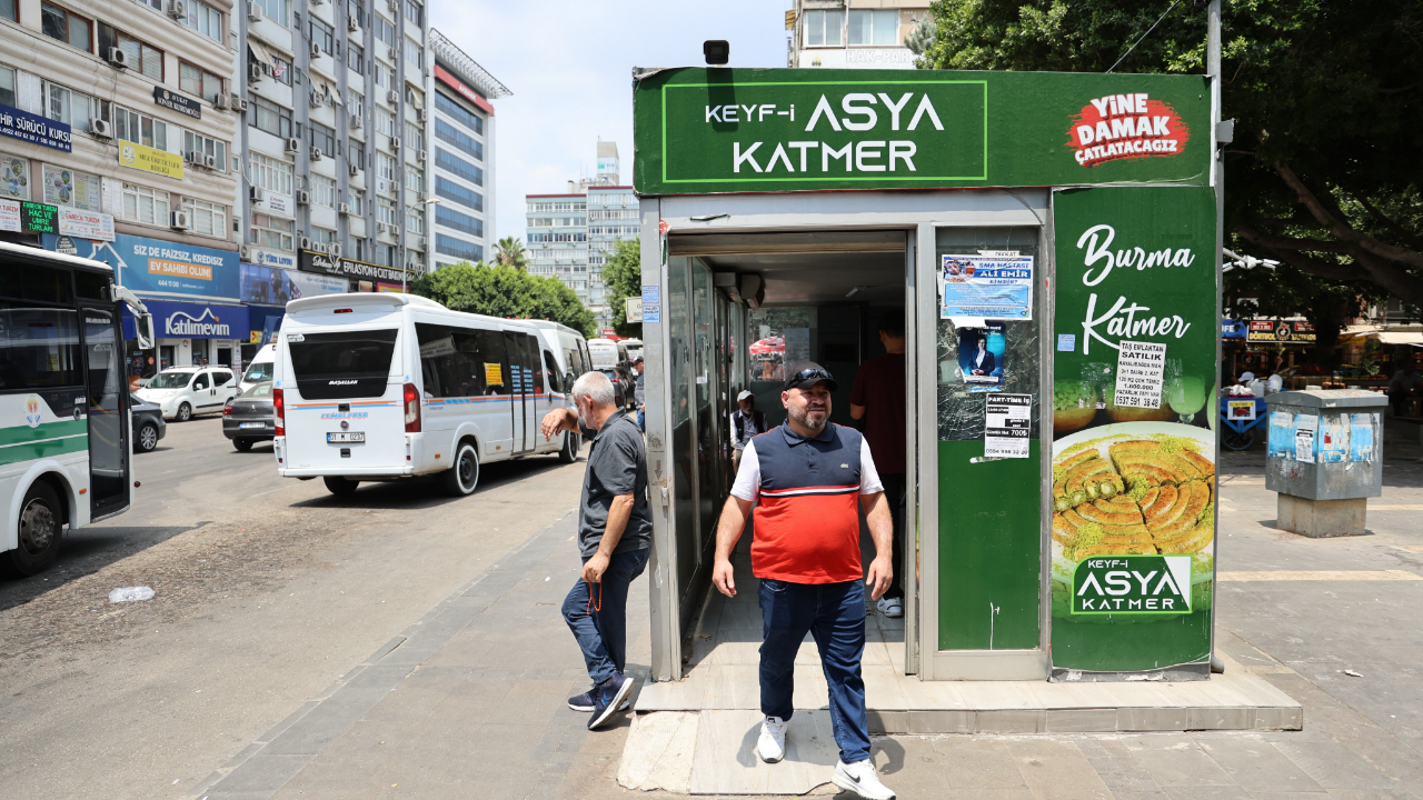 Vatandaşlar İsyan Etti:Klimalı Duraklar Perişan Halde