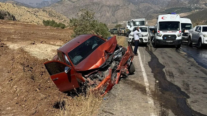 Trafik Kazası: 3 Yaralı