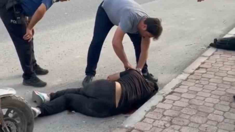 Evladını Bıçaklayarak Öldürdü