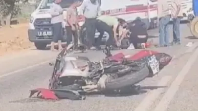 Motosikletler Çarpıştı: 2 Ölü, 1 Ağır Yaralı