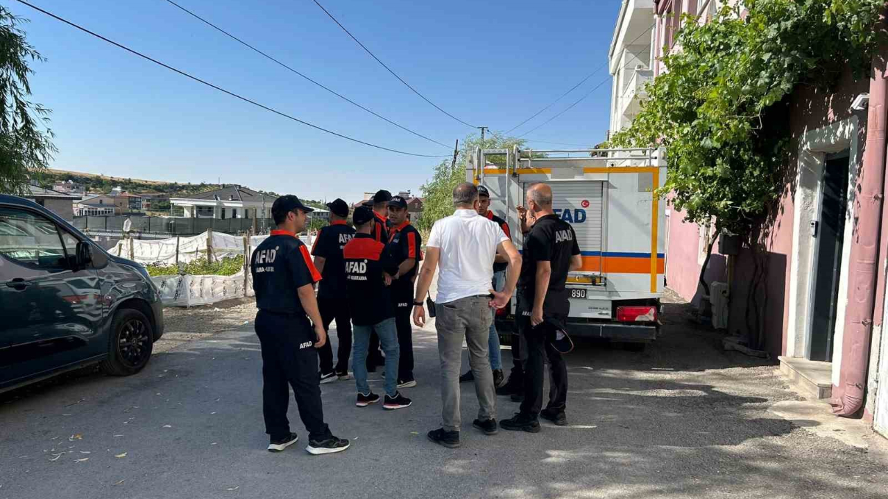 Ekipler Kayıp Çocuğu Sağ Salim Buldu