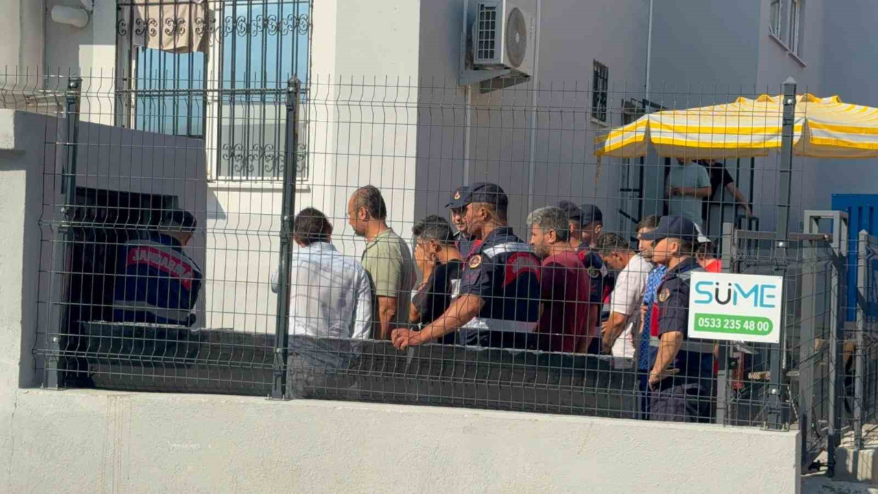 57 Düzensiz Göçmen Yakalandı, 6 Organizatör Tutuklandı