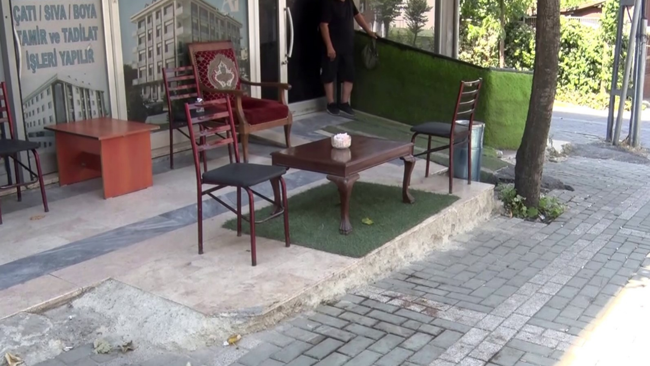 Kıraathanede Oturan Şahsa Silahlı Saldırı