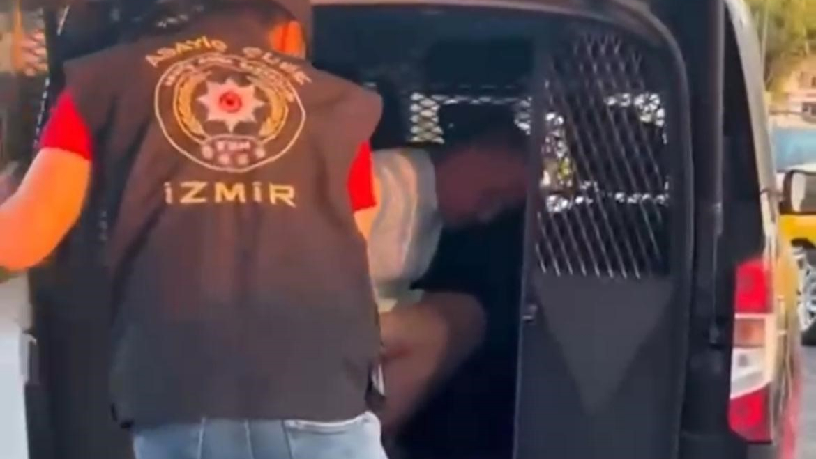 21 Yıl Hapis Cezasıyla Aranan Hırsız Yakalandı