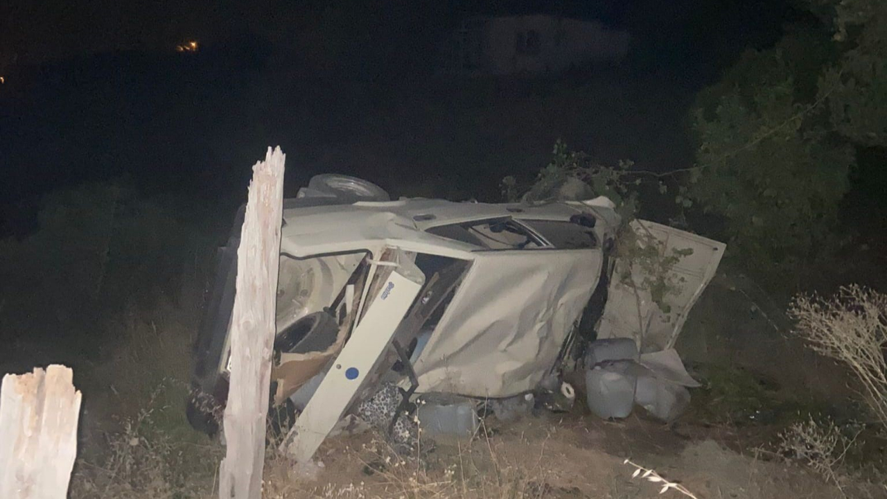 Otomobil Şarampole Yuvarlandı : 3 Yaralı
