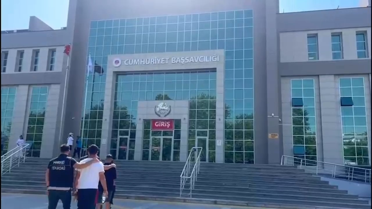 Gençleri Zehirleyen Sokak Çetelerine Darbe