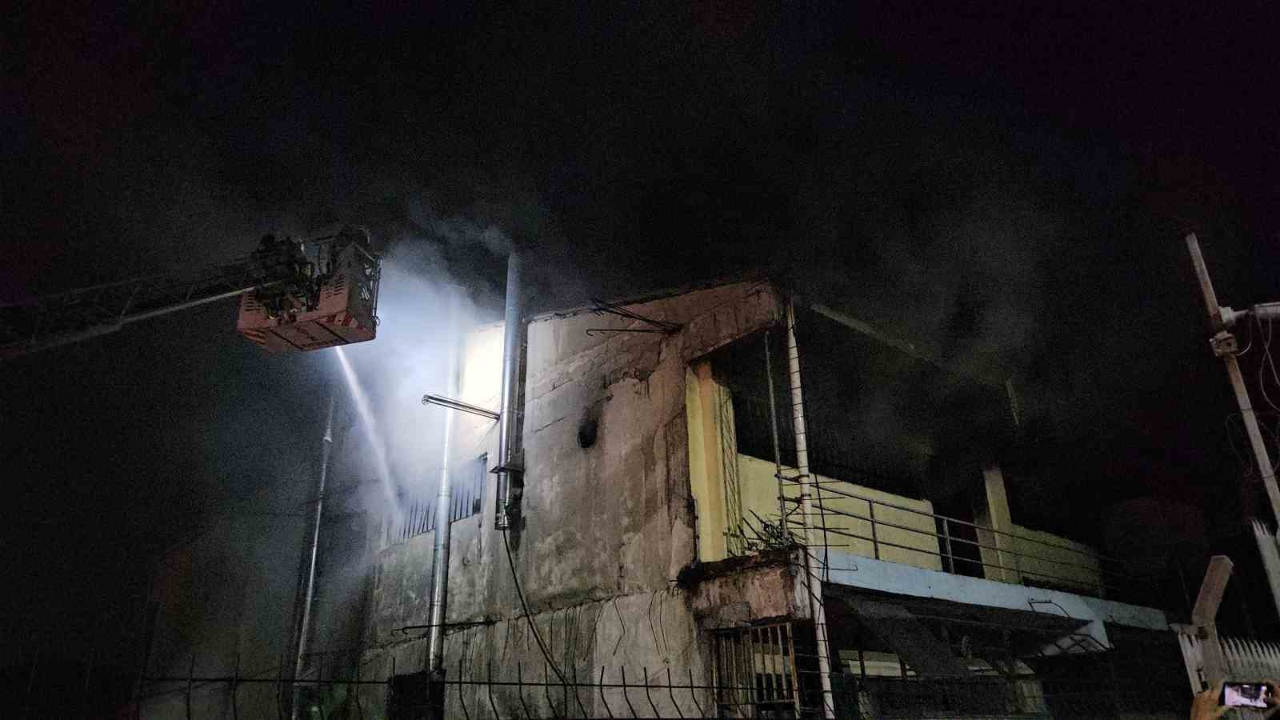 Atölye Alevlere Teslim Oldu