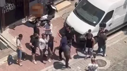 "Evimi Dikizliyorsun" Tartışması Kavgaya Dönüştü