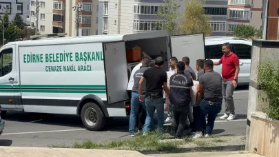 Kötü Koku İhbarı Harekete Geçirdi:Yaşlı Adam Ölü Bulundu