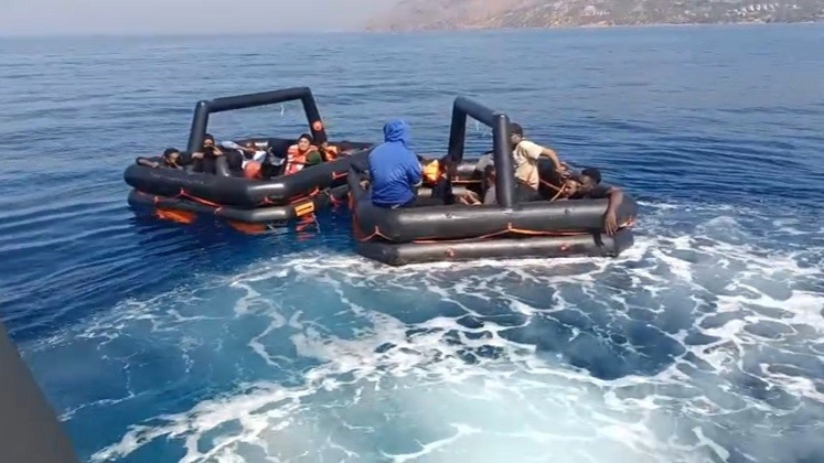 19 Kaçak Göçmen Kurtarıldı
