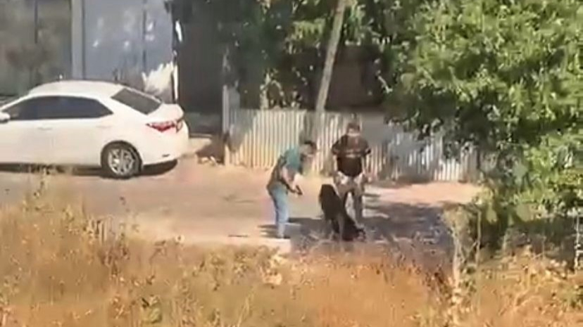 Eski Sevgilisinin Başına Silah Dayadı