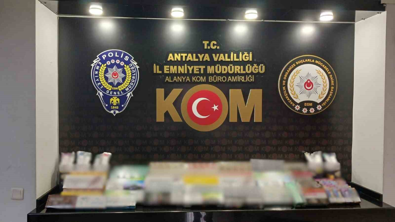 Rüşvet ve Kaçakçılık Operasyonları:2 Tutuklama
