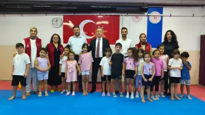 Loğoğlu’ndan GSB Gençlik Yaz Kulübü’ne Ziyaret