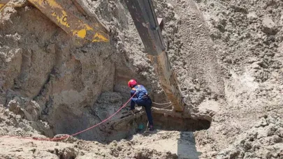 Göçük Altında Kalan İşçinin Cansız Bedenine Ulaşıldı