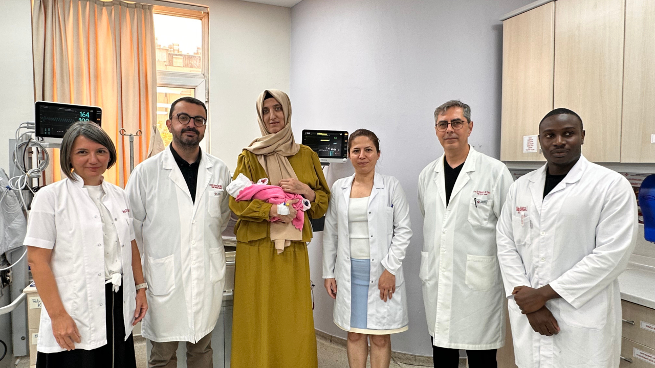 Kritik Operasyon Başarıyla Sonuçlandı:Anne ve Bebeği Yaşama Tutundu