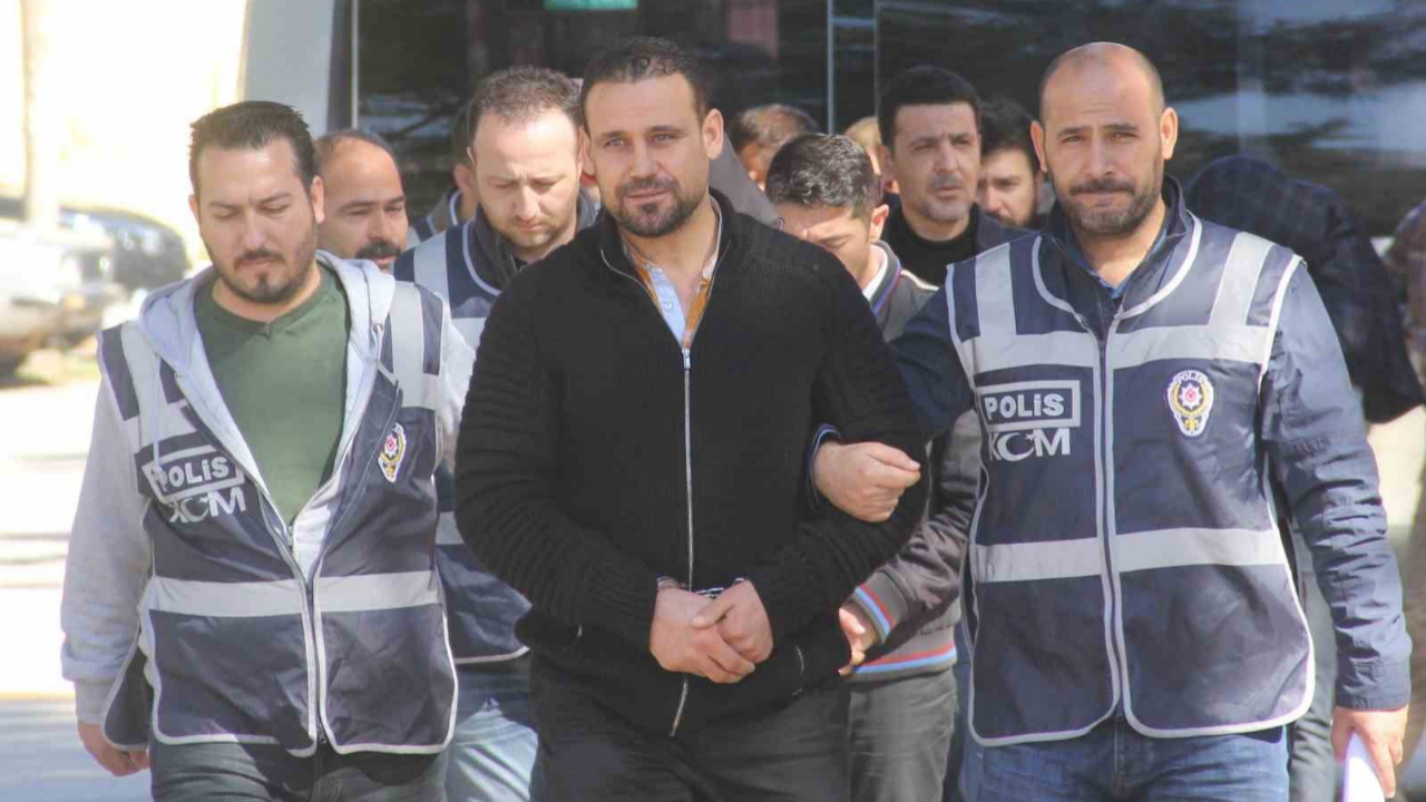 ''Komplo Kuruldu'' Diyerek Kendini Savunmuştu, Yine Aynı Suçtan Gözaltına Alındı