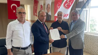 MHP Yumurtalık’ta Bayrak Aydın Kütükoğlu’nda