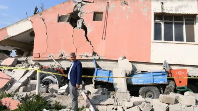 Barut'tan Hükümete Deprem Tepkisi:"40 Milyar Dolar Nerede?"