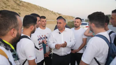 Başkan Vekili Geçer'den Özgürlük Yürüyüşü’ndeki Gençlere Destek