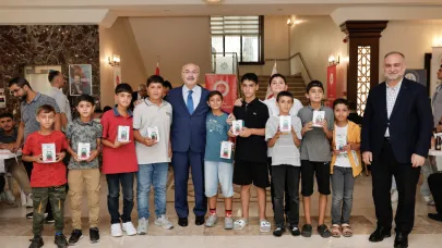 Vali Köşger, Kur’an Kursu Öğrencileriyle Bir Araya Geldi