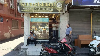 Kuyumcu Soygunu:1 Kilo Altın Çaldılar