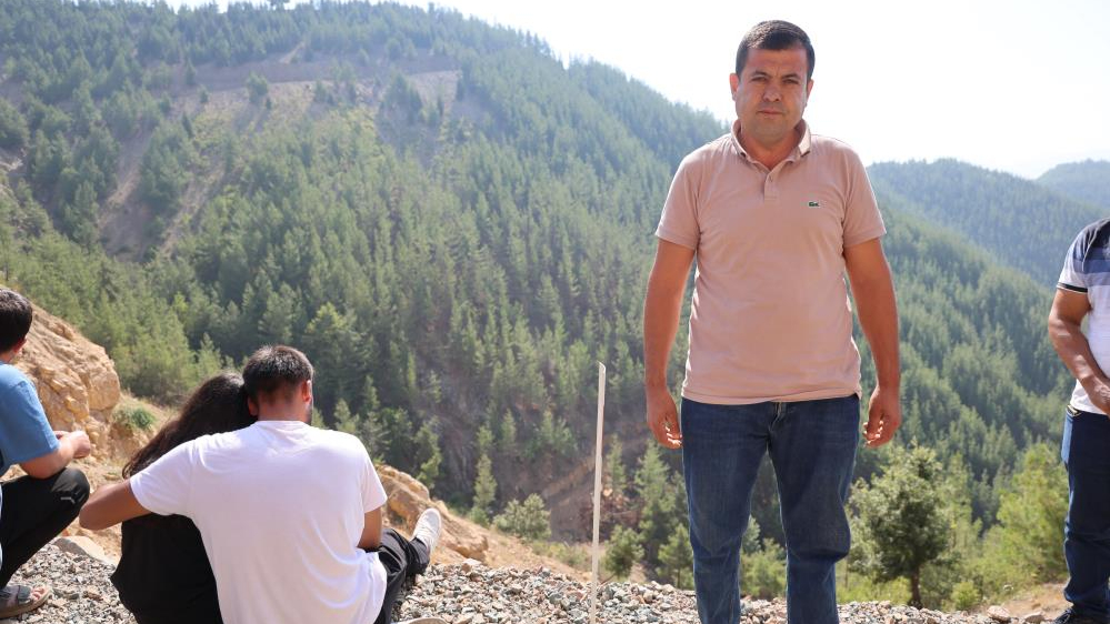 5 Kişinin Hayatını Kaybettiği Yolda Acı Nöbet:''Biz Yandık, Başkası Yanmasın''
