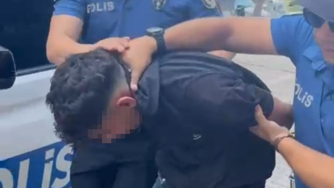 Cam Silici Suç Makinesi Çıktı!