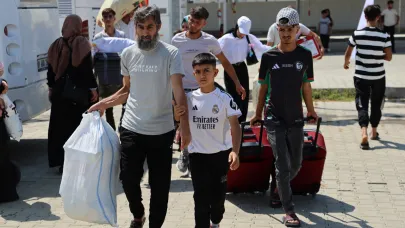 Suriyililerin Gönüllü Geri Dönüşü Sürüyor