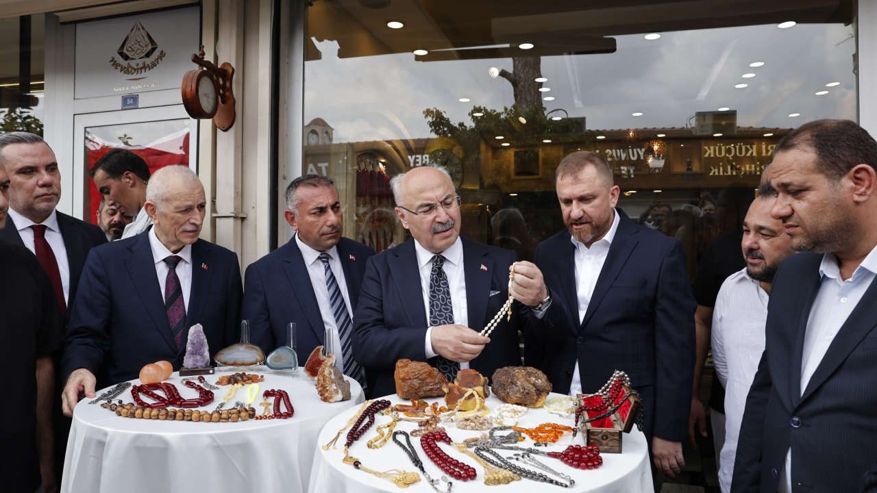 Adana'da 4. Tesbih ve Doğal Taşlar Fuarı Başlıyor