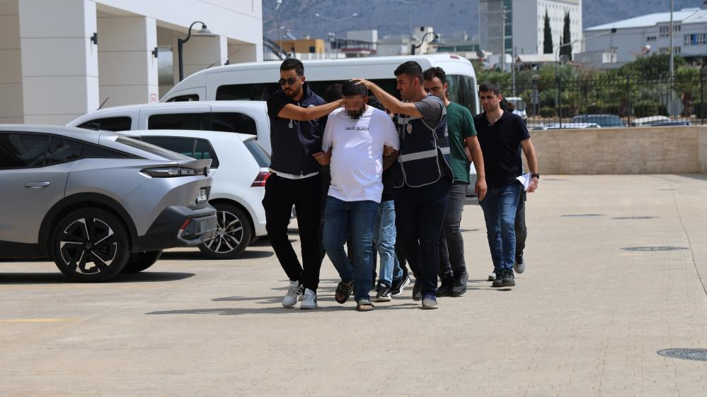 Kafeyi Kurşunlamışlardı:Şebeke Çökertildi