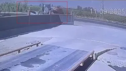 Otomobil, Traktörle Çarpıştı:1 Ölü,3 Yaralı