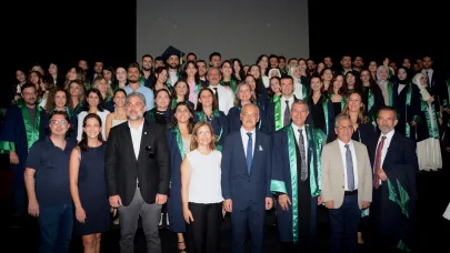 ÇÜ’de 99 Diş Hekimi Mezun Oldu