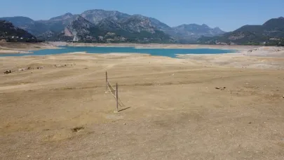 Baraj Kurudu:Boş Alana Voleybol Filesi Kurdular