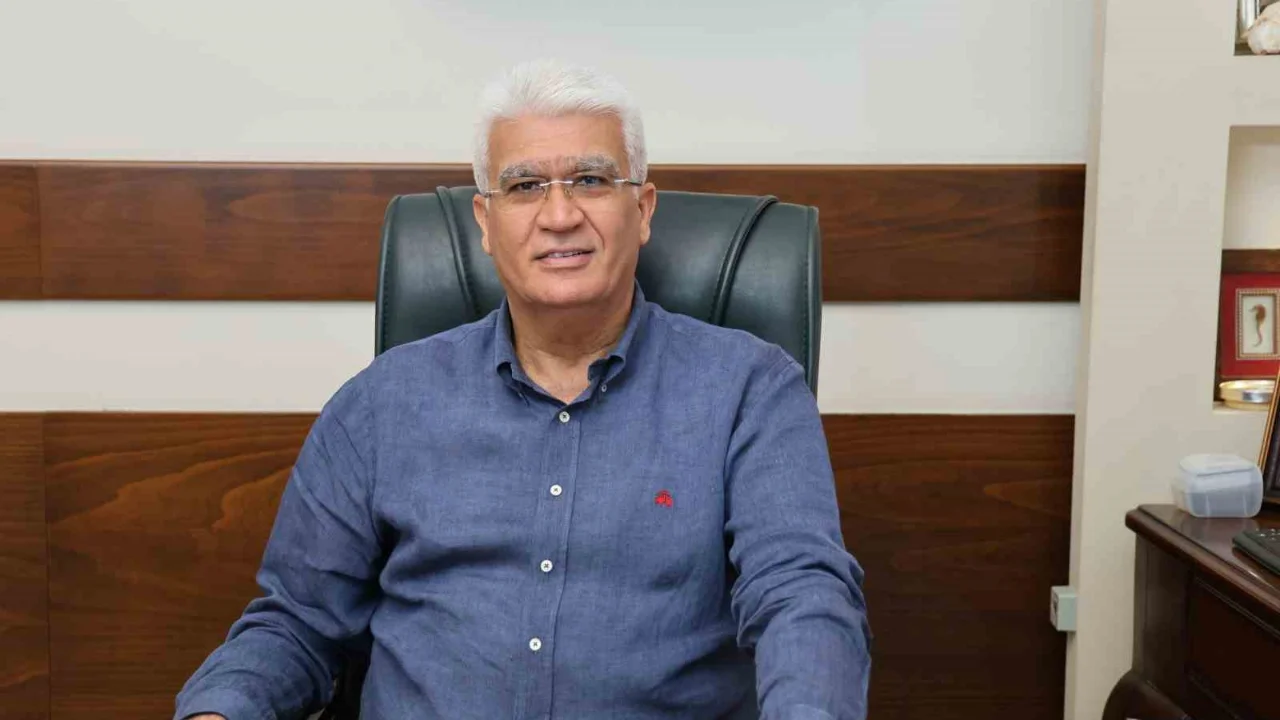 Prof. Dr. Şen'den Uyarı:''Sağlık Sorunlarında Yapay Zekaya Güvenmeyin''