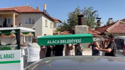 Evinin Balkonundan Düşüp Öldü