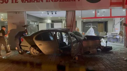 Kontrolden Çıktı, Mobilya Dükkanına Daldı