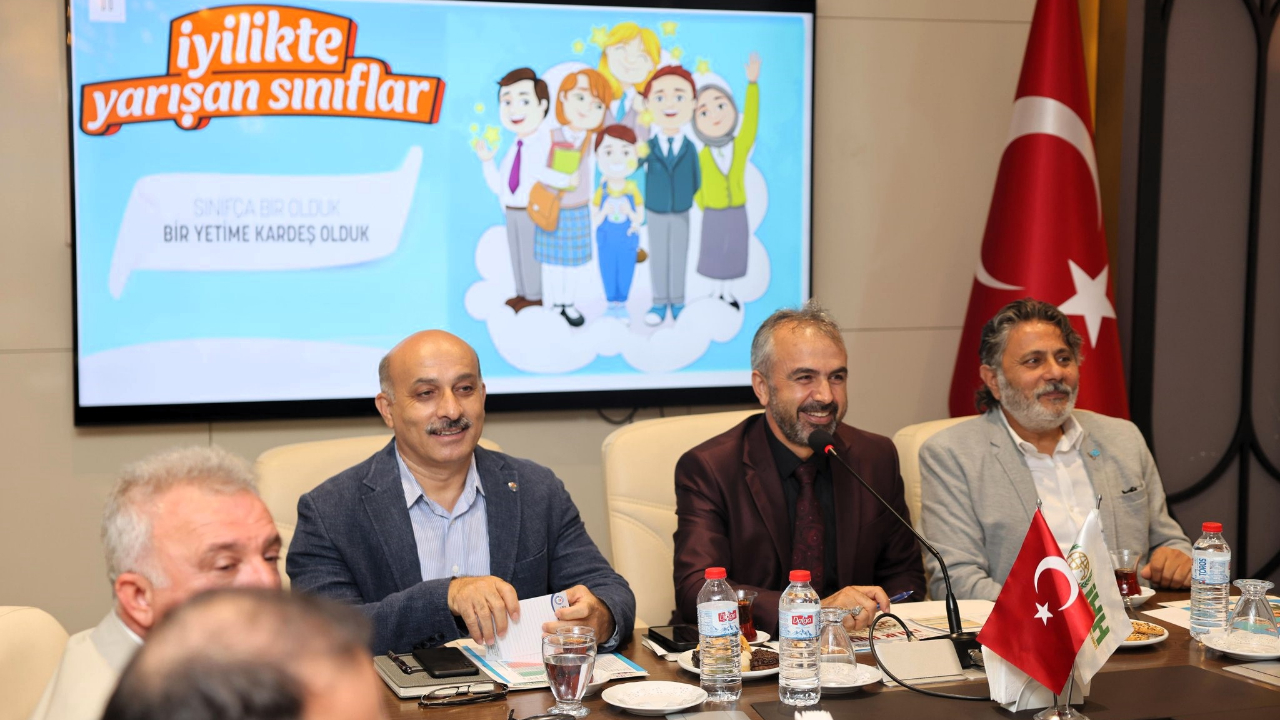'İyilikte Yarışan Sınıflar' Projesi Adana’da Tanıtıldı